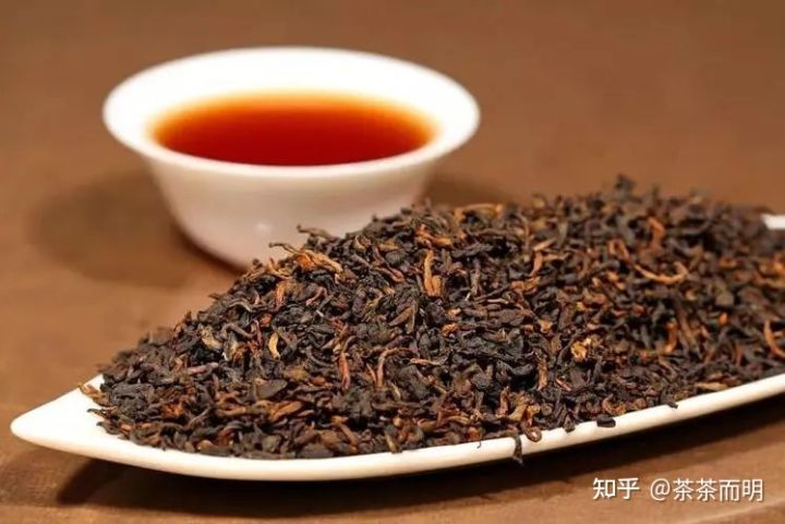 什么样的普洱茶值得收藏？如何辨别优质陈年普洱茶？